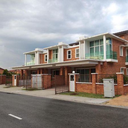 Goodview Vacation Homestay @Каджанг Екстериор снимка